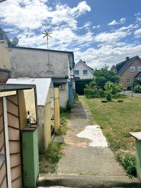 Blick in den Garten.jpg - Mehrfamilienhaus, Wohnhaus mit 75,00 m² in Berlin zum Kaufen