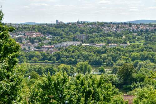 Blick Max-Eyth-See - +++ Panorama-See- & Bergblick - modernisiert - Schwimmbad & Sauna - inkl. Doppel-GA & TG-Stpl. - EBK-Übernahme möglic...