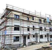 NEUBAU ERSTBEZUG VON 2x REIHENENDHAUS UND 1x REIHENMITTELHAUS IM NEUBAUGEBIET 