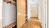 Flur mit Einbauschrank 1 - 