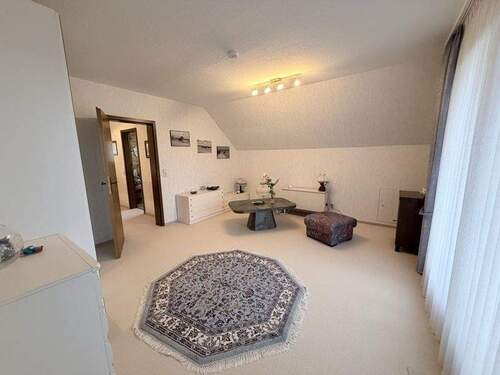 Schlafzimmer OG links - 