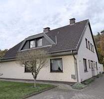 Ein- bis Zweifamilienhaus mit Vollkeller an der Grenze zu Schwanewede - Bremen Lüssum-Bockhorn