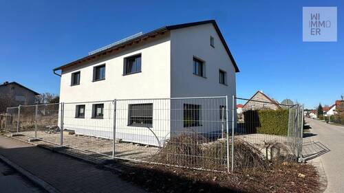 Ostansicht (1) - Etagenwohnung mit 100,00 m² in Garching an der Alz zum Kaufen