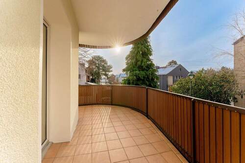 Balkon - 3 Zimmer Etagenwohnung in Düsseldorf Heerdt