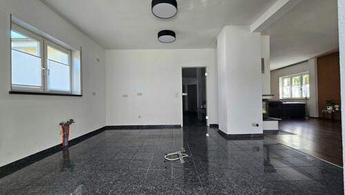 großzügige Küche - 