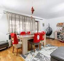 Großzügige Vier-Zimmer-Wohnung mit Loggia, Weitblick und gepflegter Wohnqualität in beliebter Lage - Augsburg Göggingen