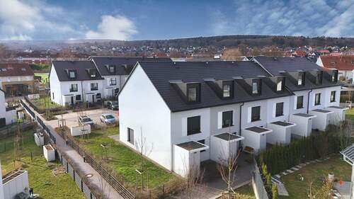 Drohnenaufnahme_2 - 5 Zimmer Reihenendhaus zum Kaufen in Barsinghausen