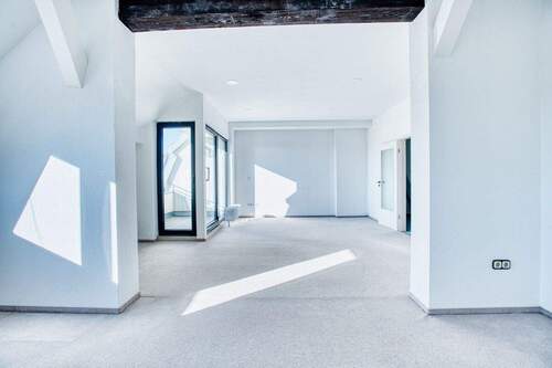 Raum 2 - 2 Zimmer Etagenwohnung zum Kaufen in Berlin