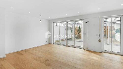 EG Wohnzimmer 1 - Modernisiert mit viel Platz - Reihenmittelhaus mit Wintergarten, Balkon und sieben Zimmern