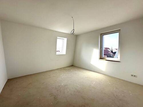 Großzügiges Zimmer 2. OG - 