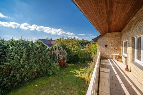 Der Balkon hat Südwestausrichtung. - 