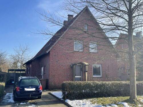 Auffahrt - 6 Zimmer Einfamilienhaus in Schortens