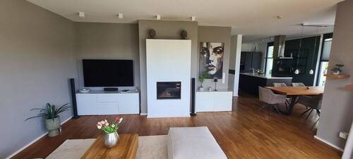 Wohnzimmer mit Kamin - 