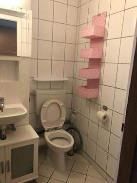 Bad 2 - Etagenwohnung mit 41,70 m² in Halle (Saale) zur Miete