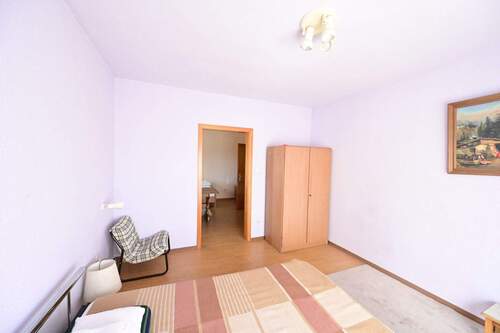 Zimmer 2 OG - 