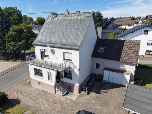Ansicht Hofseite - 6 Zimmer Einfamilienhaus zum Kaufen in Girod