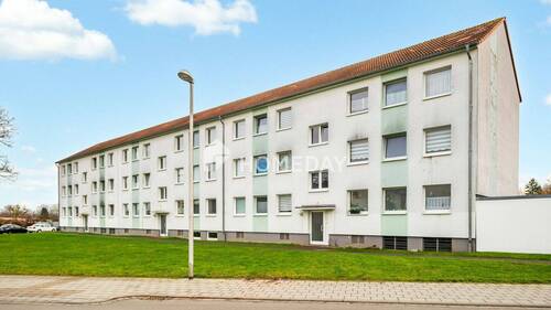 Außenansicht 1 - Sonnige Aussichten: Gepflegte Dreizimmerwohnung mit Südloggia - bezugsfrei ab Juni 2026!