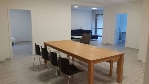 20190714_181852.jpg - Wohnen und Arbeiten... WG Wohnung... Büro... Kanzlei.....alles möglich!!