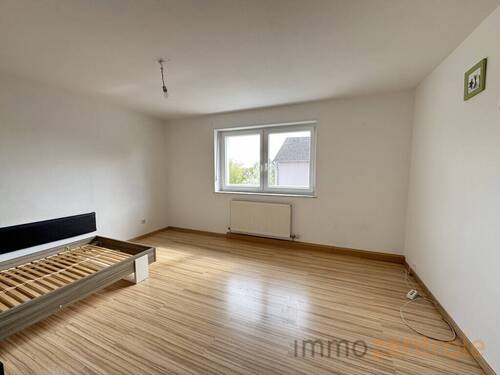 4200EF1B-2AC0-42D2-99F7-7783DC561104_1_105_c - 