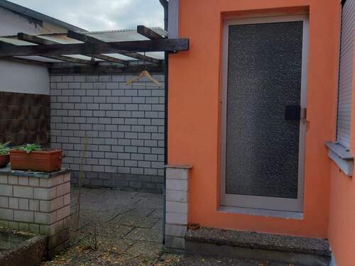 Freisitz u. Hintereingang - 