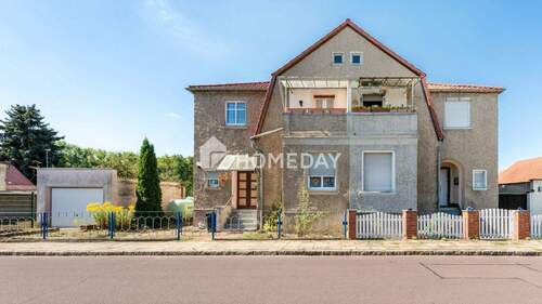 Außenansicht 1 - Familienidyll mit Wintergarten, Balkon und großem Grundstück