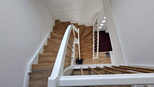 Treppe Blick vom OG.jpg - 