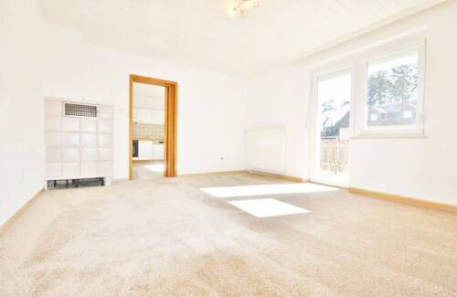 Wohnzimmer - Wohnung - Nr. 2 - Altbau (OG) - 