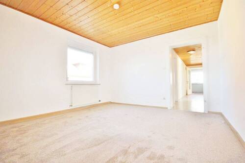 Zimmer/Büro - Wohnung - Nr. 2 - Altbau (OG) - 