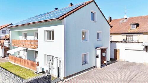 Hausansicht - 1 Zimmer Mehrfamilienhaus, Wohnhaus in Ruderting