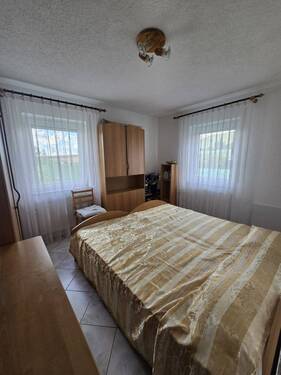 Gästezimmer - Etagenwohnung mit 100,00 m&sup2; in Spaichingen zum Kaufen