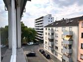 Aussicht zur Straße - 2 Zimmer Etagenwohnung zum Kaufen in Mannheim