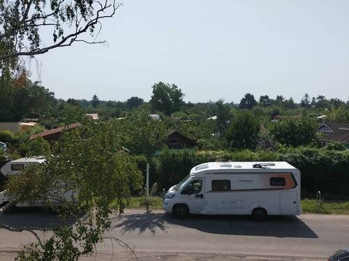 Blick auf Gartenkolonie - 