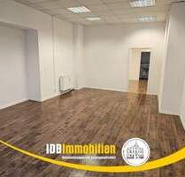 Barrierefreie Gewerbefläche mit großem Schaufenster und WC - Freital