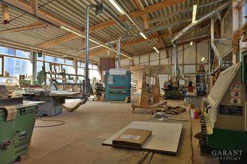 Halle Innenraum - Halle in Gingen an der Fils