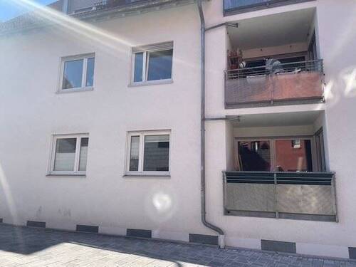 Außenansicht - Moderne 2,5-Zimmer-Wohnung in zentraler Lage