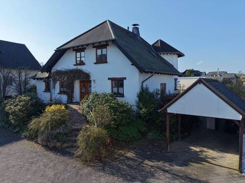 Frontbild - 5 Zimmer Einfamilienhaus zum Kaufen in Kastellaun