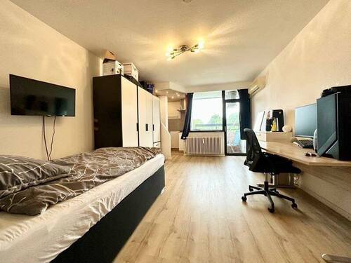 Wohnzimmer - 1 Zimmer Etagenwohnung zum Kaufen in Nürnberg