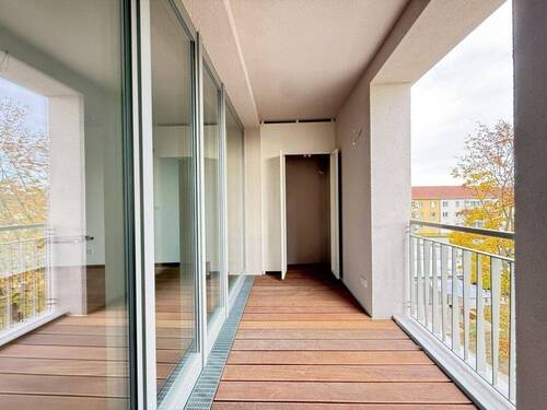 Loggia mit Abstellnische - 