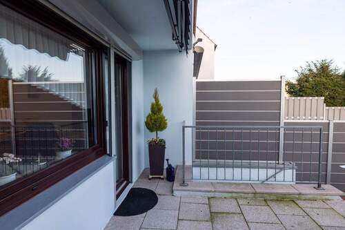 Terrasse - 5 Zimmer Reihenmittelhaus zum Kaufen in Delmenhorst