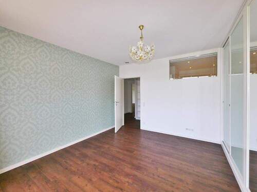 Kinder-/Gäste-/Arbeitszimmer - 