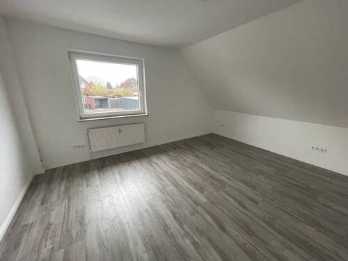 Schlafzimmer ETW DG links - 