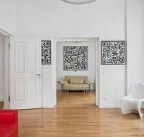 Exklusiver Altbau mit 4 Zimmern direkt am Kudamm - mit Tiefgarage und Loggia! - Berlin Charlottenburg