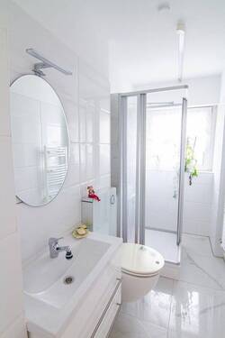 Bad - Etagenwohnung mit 67,00 m² in Berlin zum Kaufen