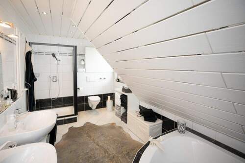 Badezimmer Ansicht II-OG - 