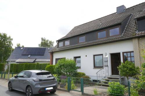 Straßenansicht - 3 Zimmer Etagenwohnung zur Miete in Bremen