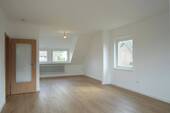 Wohn- und Esszimmer - 