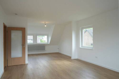 Wohn- und Esszimmer - 