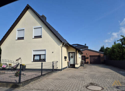 Bild 1 - Verkauf: Zweifamilienhaus in Dinklage !