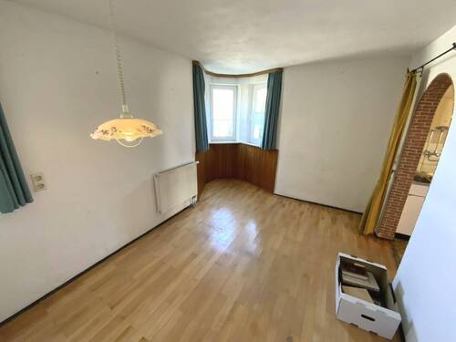 Wohnraum (linker Teil) - Mehrfamilienhaus, Wohnhaus mit 183,20 m² in Bad Wurzach zum Kaufen