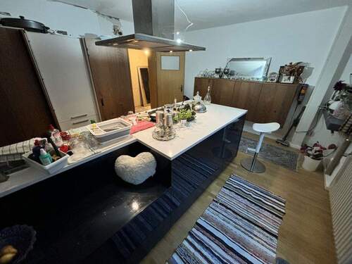 NOLTE Küche mit Quarsteinplatt - 